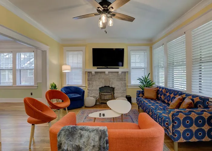 Spacious Bungalow With 6 Beds, Games, And Fire Pit - Close To Beale Street, Bbq, Graceland, & Liberty Bowl